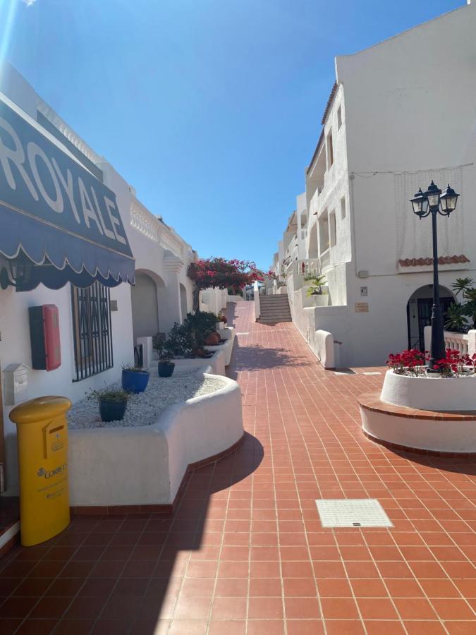 Los Cristianos Port Royal New Aparthotel Exterior foto